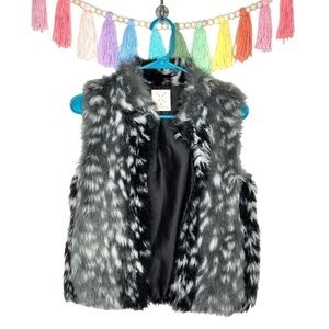 Anthropologie Pins & Needles Faux Fur Spotted Shag Vest Size Extra Small